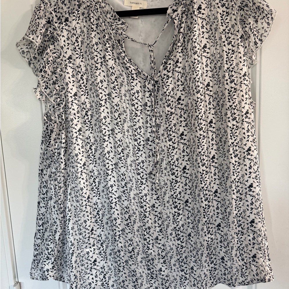 Floral Black and White Women's Blouse